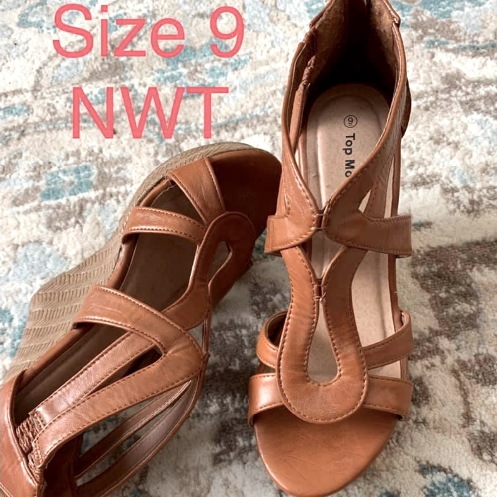 Camel Wedge NWT